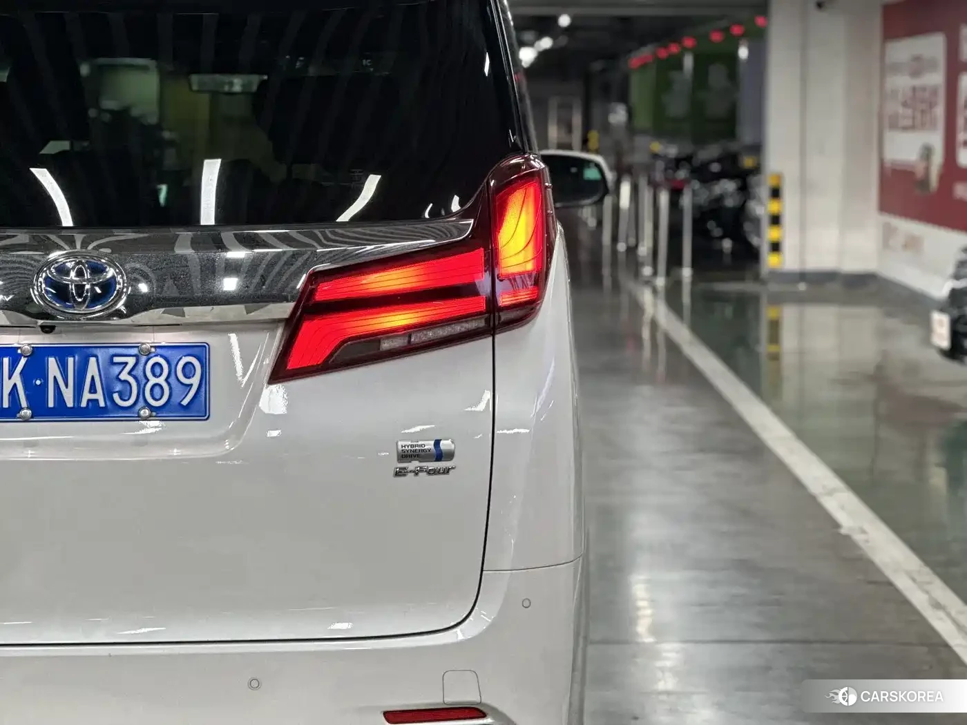 Toyota Elfa id 4601137 из Китая 19