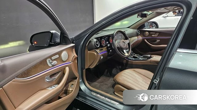 Mercedes-Benz E-Class W213 id 4363447 из Кореи 34