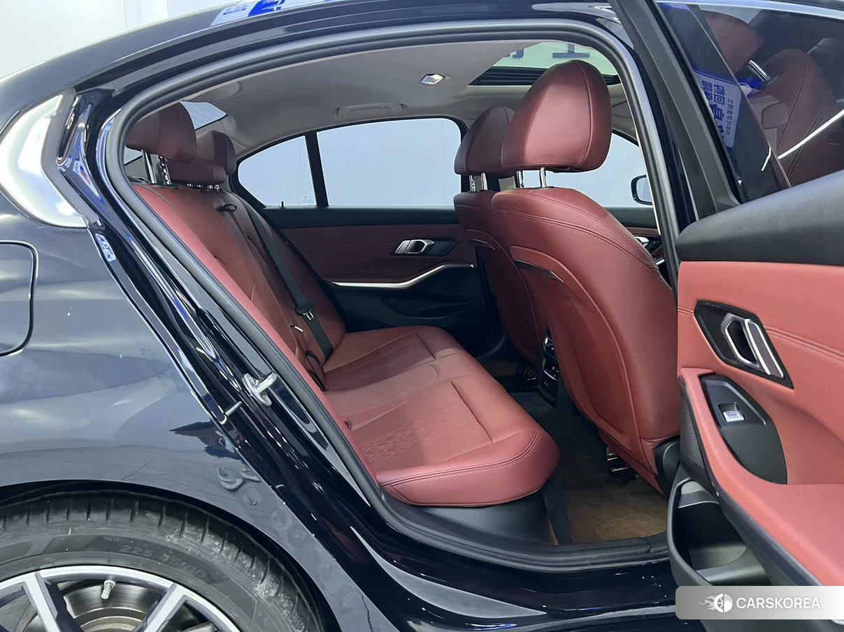 BMW 3 series id 4452091 из Китая 24