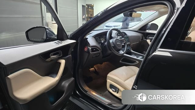 Jaguar F-PACE id 4384602 из Кореи 33