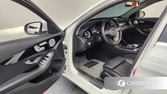 Mercedes-Benz C-Class W205 id 3682643 из Кореи 20