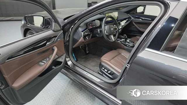 BMW 5 Series (G30) id 4230659 из Кореи 20