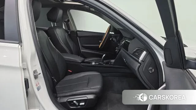 BMW 3 Series (F30) id 3573994 из Кореи 20