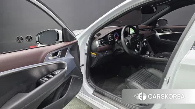 Genesis G70 id 3479965 из Кореи 20