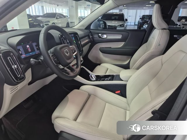 Volvo XC40 id 4387725 из Кореи 18