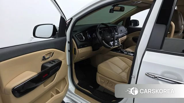 Kia The New Carnival id 4465626 из Кореи 32