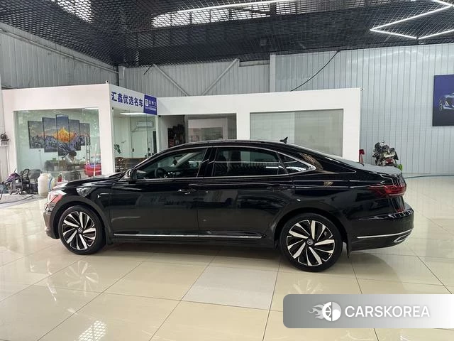 Volkswagen Passat id 4341838 из Китая 24
