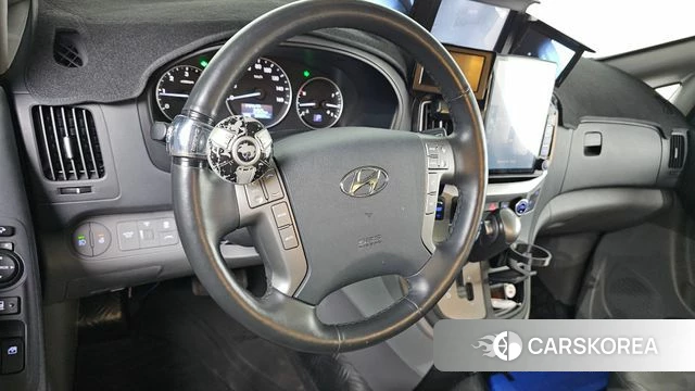 Hyundai The New Grand Starex id 4562244 из Кореи 34