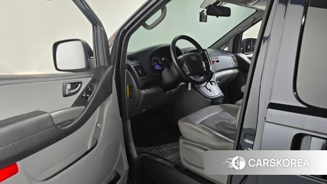 Hyundai The New Grand Starex id 4471282 из Кореи 31