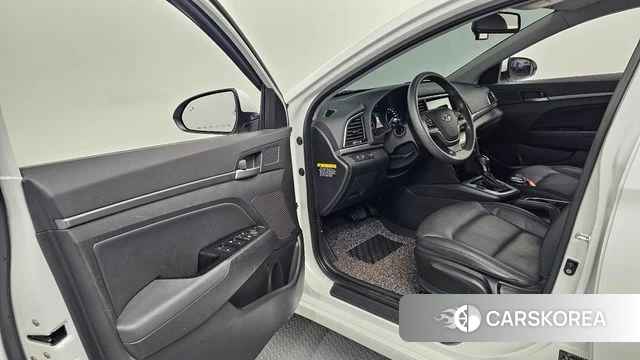 Hyundai Avante AD id 4188711 из Кореи 30