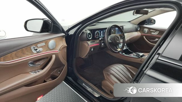 Mercedes-Benz E-Class W213 id 3853863 из Кореи 20
