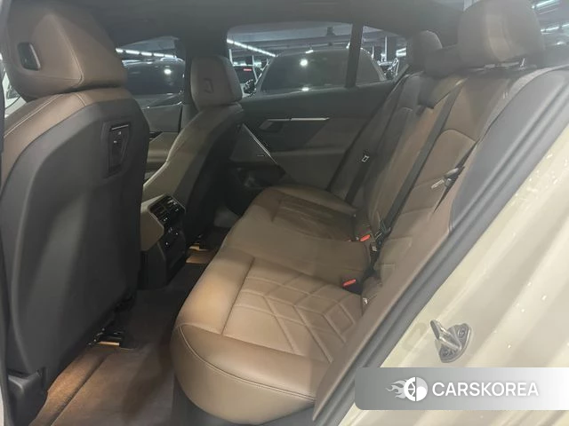 BMW 5 Series (G60) id 4916232 из Кореи 16