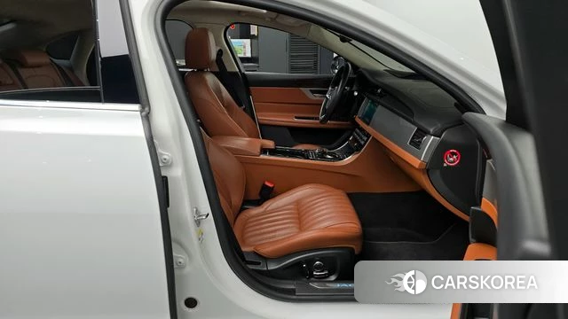 Jaguar XF (X260) id 3844836 из Кореи 20