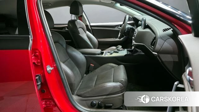 Kia Stinger id 3829427 из Кореи 20