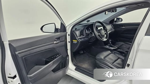 Hyundai Avante AD id 4937679 из Кореи 20