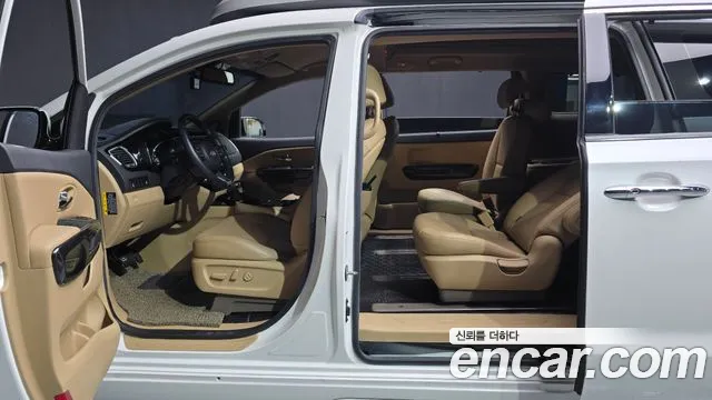 Kia The New Carnival id 2813577 из Кореи 20