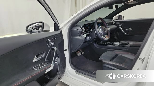 Mercedes-Benz A-Class W177 id 4529274 из Кореи 20