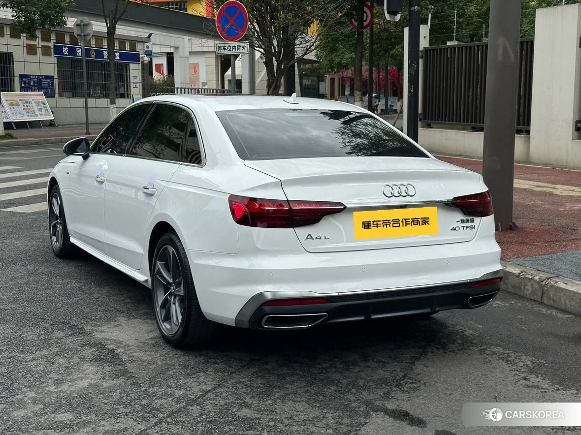 Audi A4L id 4454018 из Китая 14