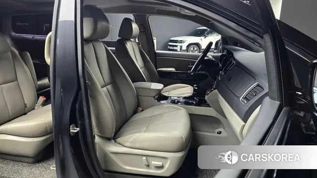 Kia The New Carnival id 3469910 из Кореи 20