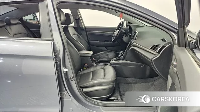 Hyundai Avante AD id 3641813 из Кореи 20