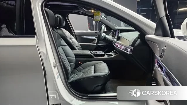 BMW 7 Series (G70) id 3058037 из Кореи 20