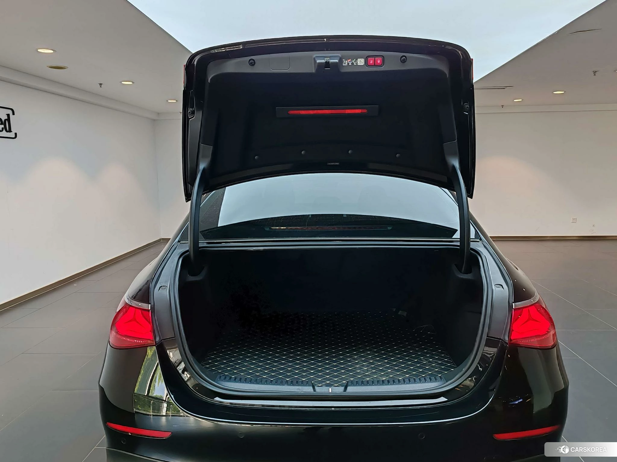 Mercedes-Benz E-class id 4461969 из Китая 19