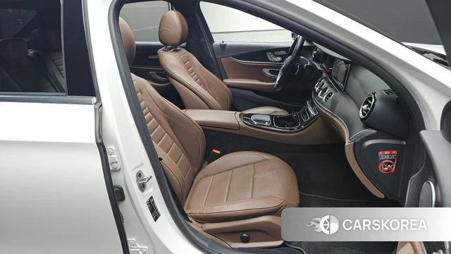 Mercedes-Benz E-Class W213 id 4631566 из Кореи 20