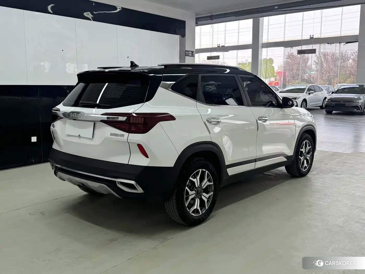 Kia KX3 proud run id 4576560 из Китая 10
