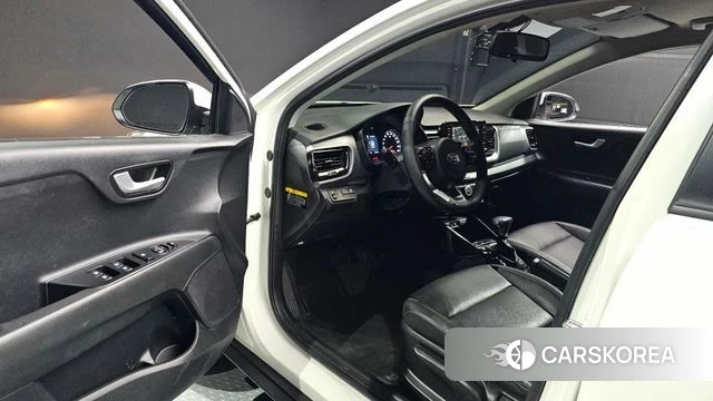 Kia Stonic id 3937119 из Кореи 20