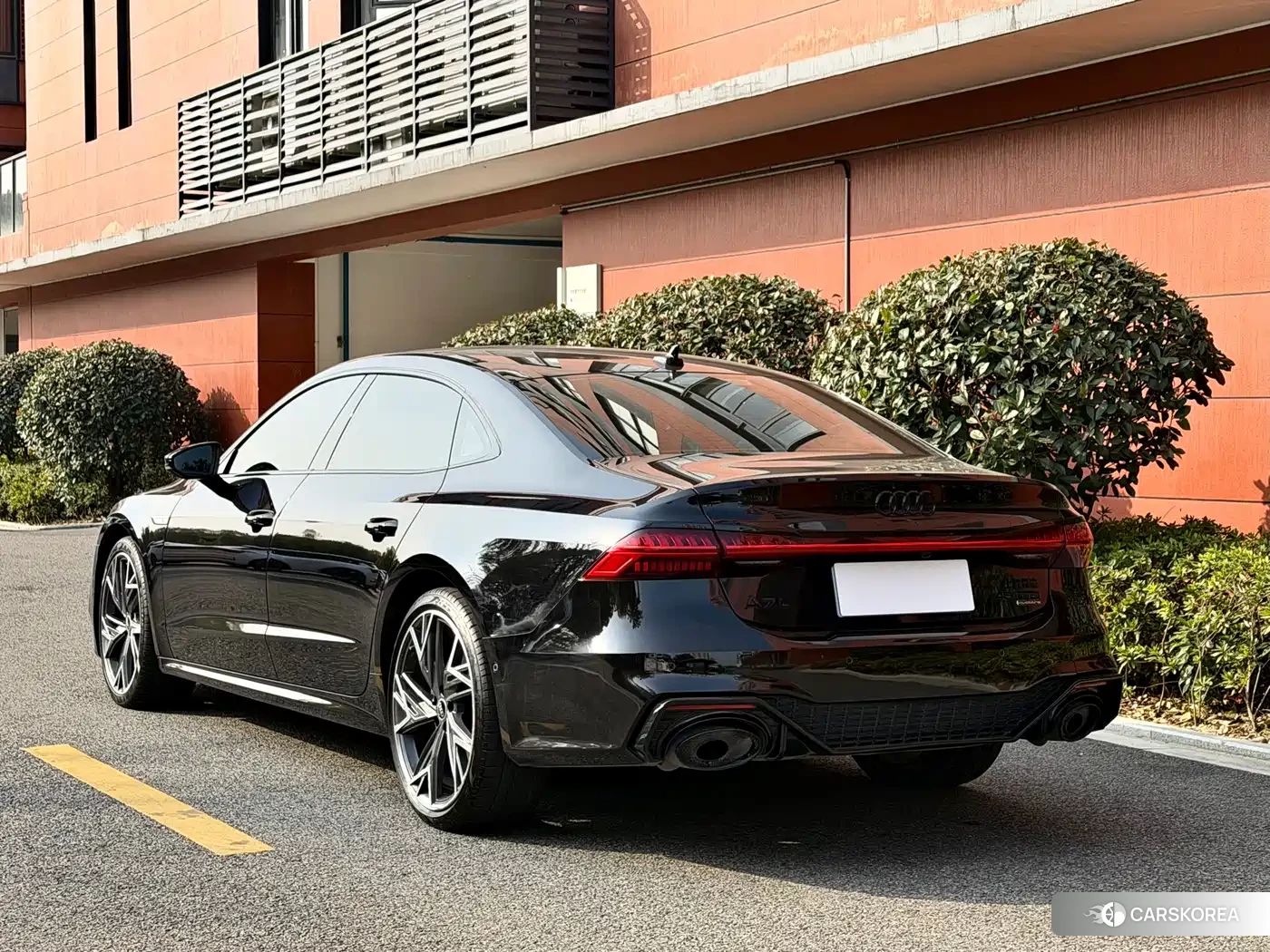 Audi A7L id 4539470 из Китая 17