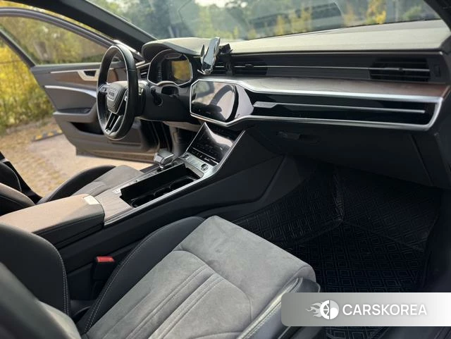 Audi A6L id 4314033 из Китая 20