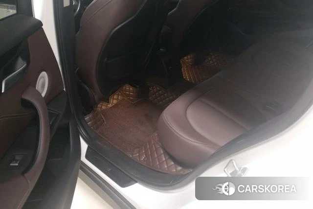 BMW X1 id 4307248 из Китая 17