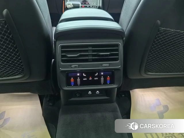 Audi Q8 id 4359607 из Китая 28