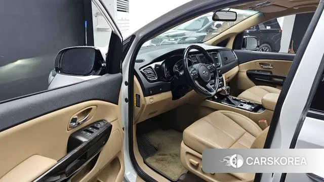 Kia The New Carnival id 3656437 из Кореи 20