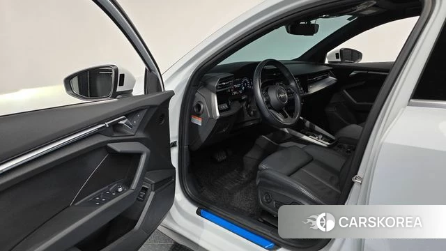 Audi A3 (8Y) id 4243362 из Кореи 32