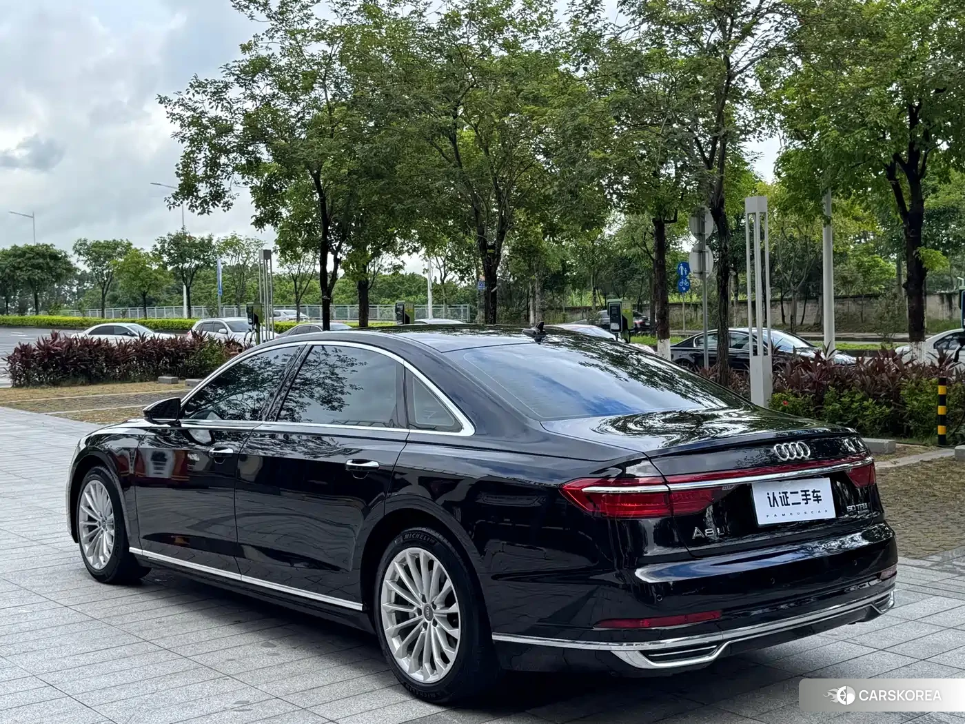 Audi A8 id 4546540 из Китая 13