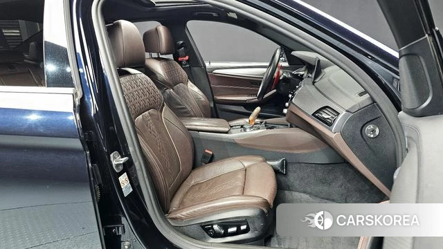 BMW 5 Series (G30) id 3834470 из Кореи 20