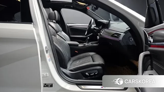 BMW 5 Series (G30) id 3620644 из Кореи 20