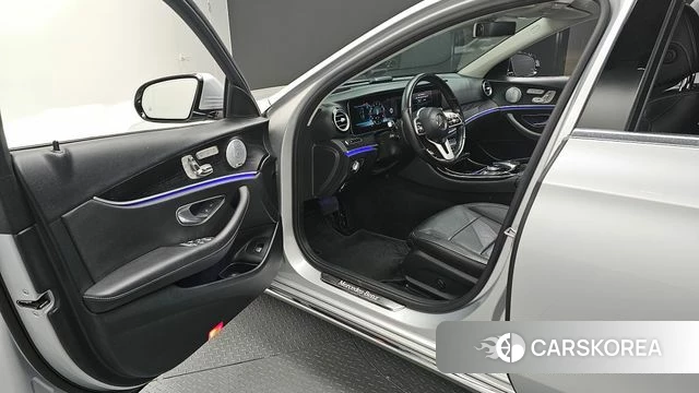 Mercedes-Benz E-Class W213 id 4269326 из Кореи 32