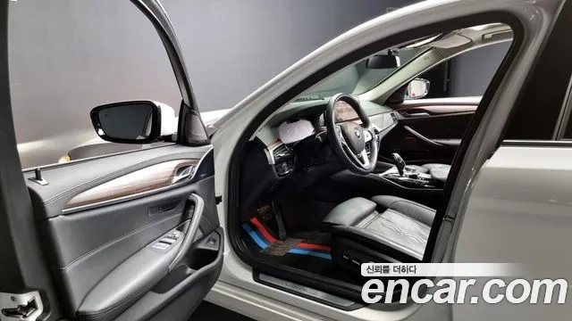 BMW 5 Series (G30) id 2858552 из Кореи 20