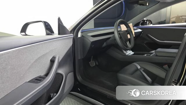 Tesla Model 3 id 4560534 из Кореи 31