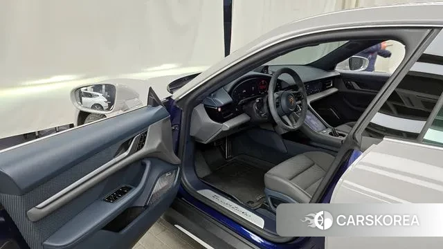 Porsche Taycan id 3606851 из Кореи 20