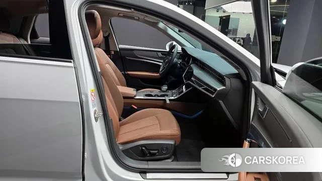 Audi A6 (C8) id 3217950 из Кореи 20