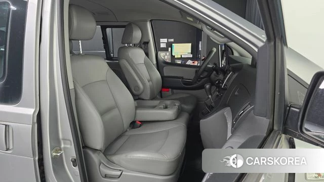 Hyundai The New Grand Starex id 4543805 из Кореи 20