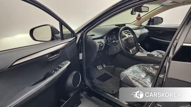 Lexus NX300h id 3480288 из Кореи 20