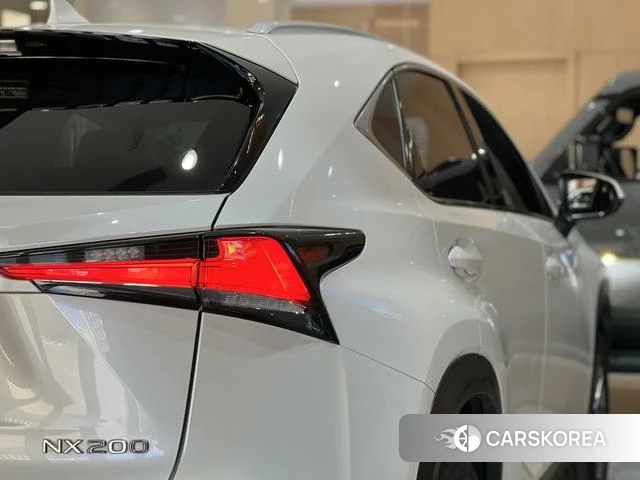 Lexus NX id 4276272 из Китая 19