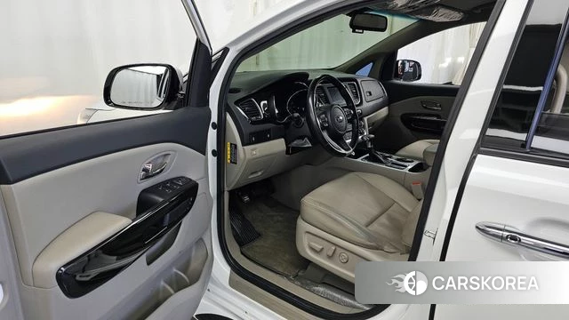 Kia The New Carnival id 4698744 из Кореи 37