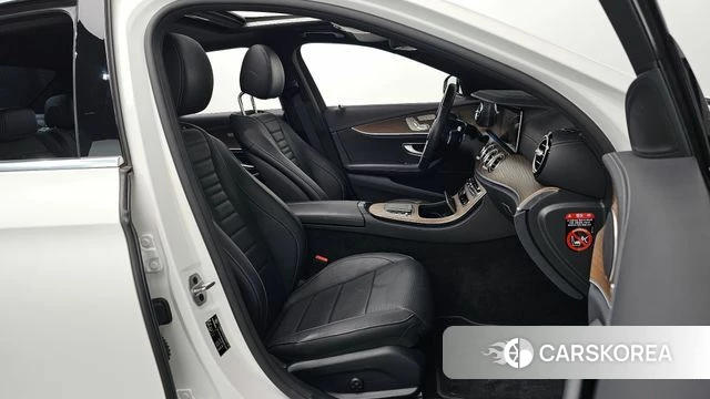 Mercedes-Benz E-Class W213 id 3940821 из Кореи 20