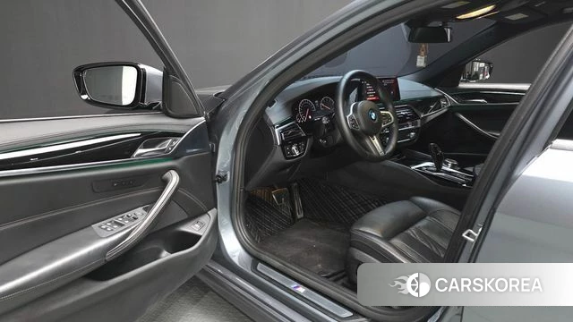 BMW 5 Series (G30) id 4722340 из Кореи 33