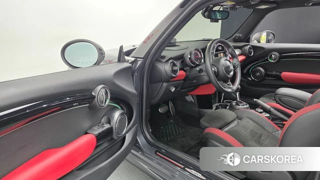Mini Cooper S id 4331415 из Кореи 30
